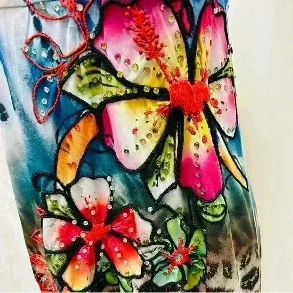 Spy Zone Floral Sleeveless Midi Dress - Picture 13 of 14